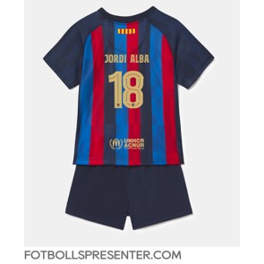 Barcelona Jordi Alba #18 Hemmatröja Barn 2022-23 Kortärmad (+ korta byxor)